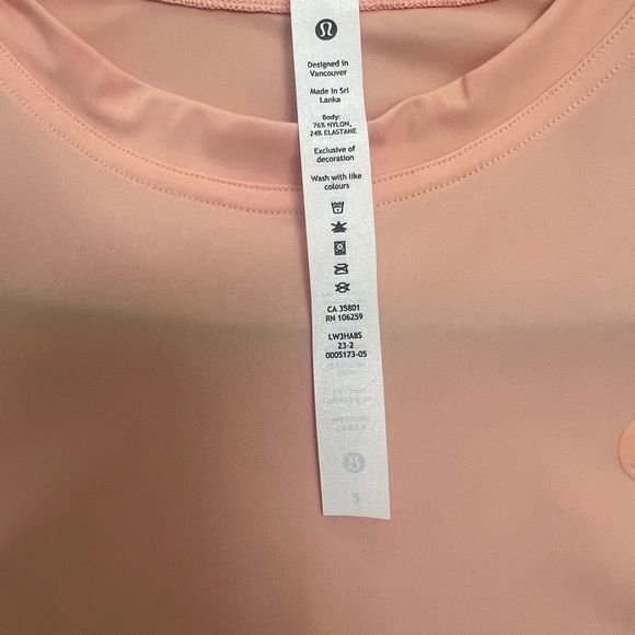 Brand new with tags! Peach Lululemon lightweight tennis tee - Picture 3 of 5